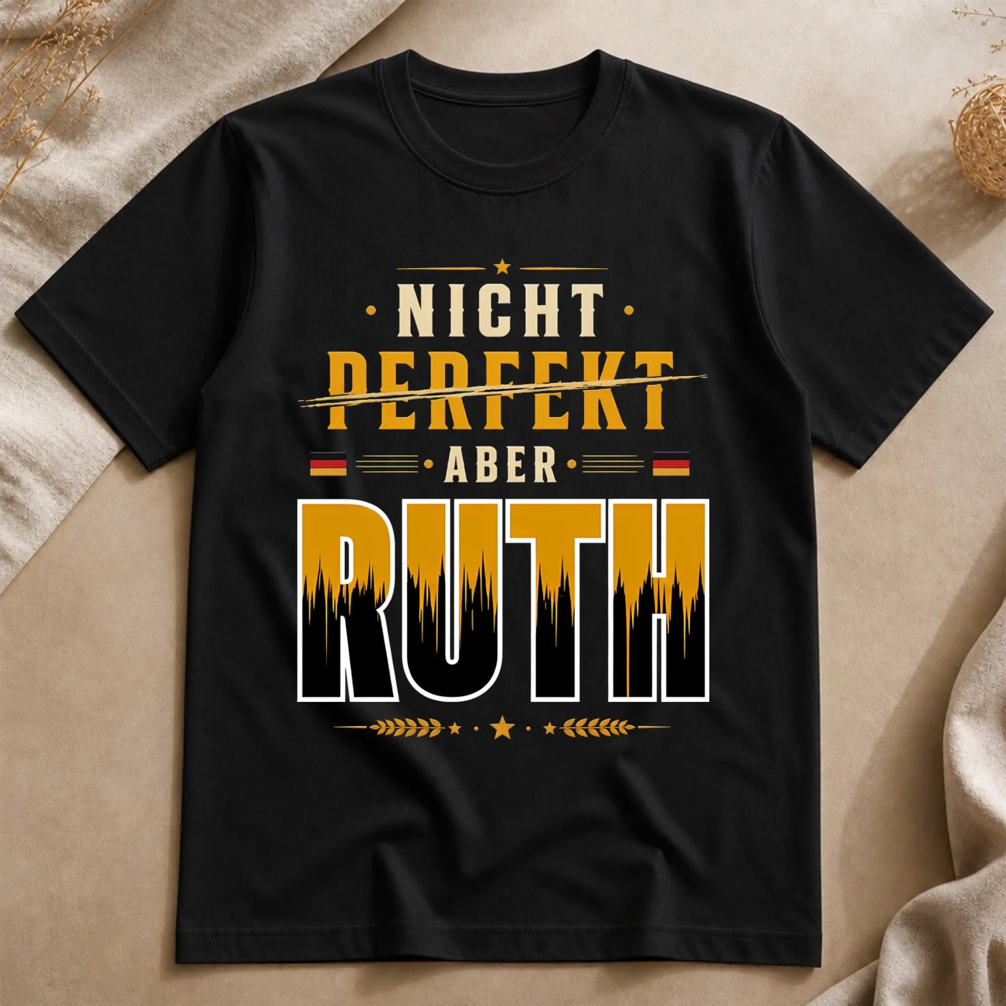MK-TRẢI-SÀN-T-SHIRT-BLACK