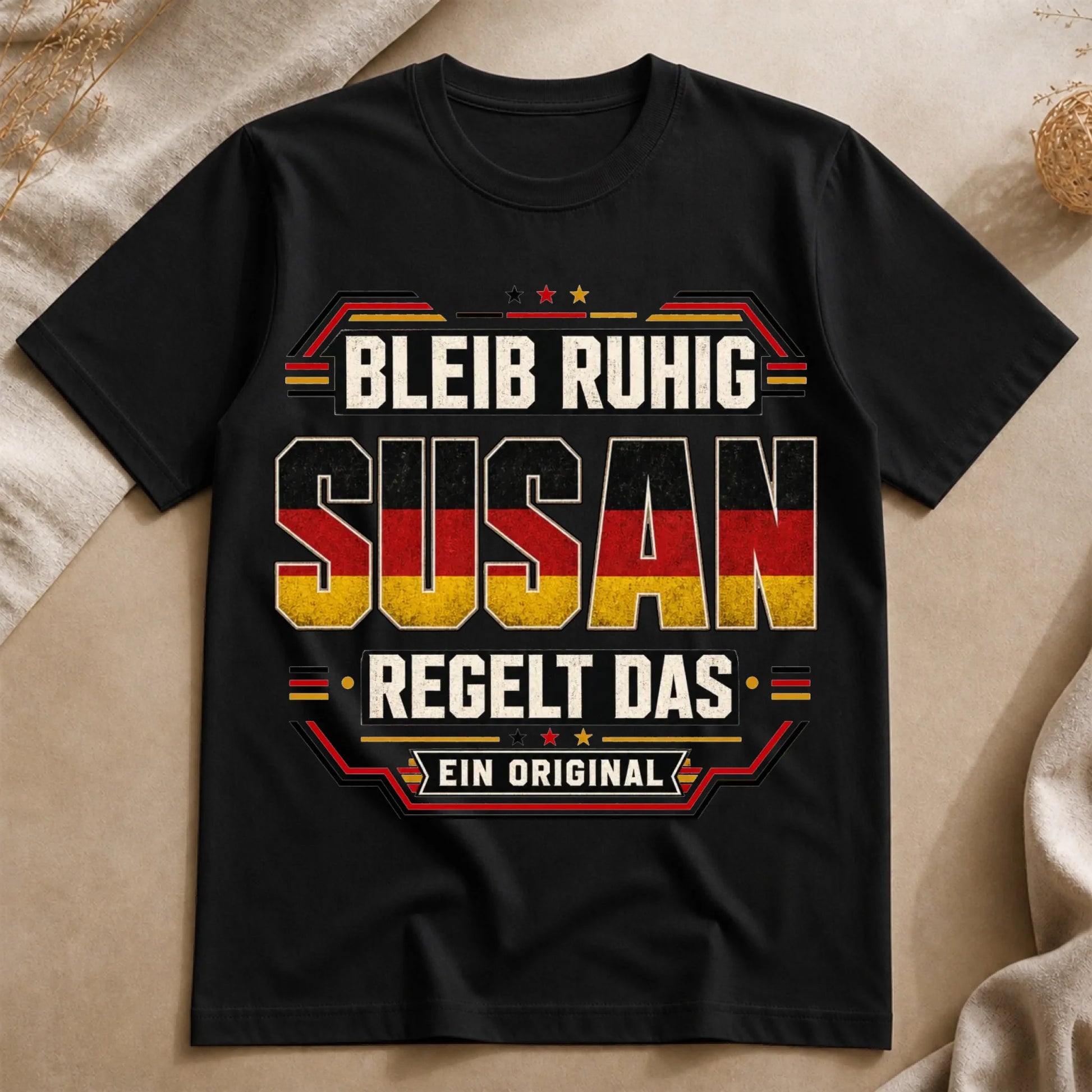 MK-TRẢI-SÀN-T-SHIRT-BLACK