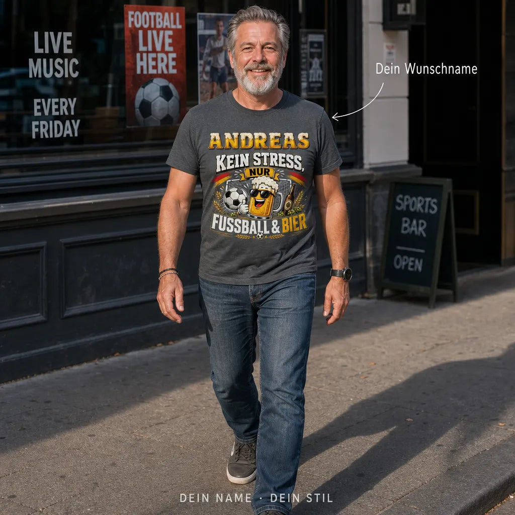 Personalisiertes Bier Fußball T-Shirt mit Namen - Mein Trainingsplan ist klar