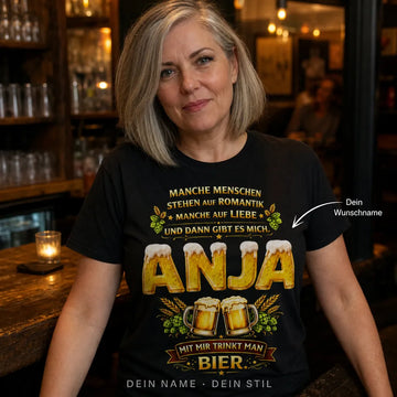 Personalisiertes Bier T-Shirt mit Namen - Mit mir trinkt man Bier