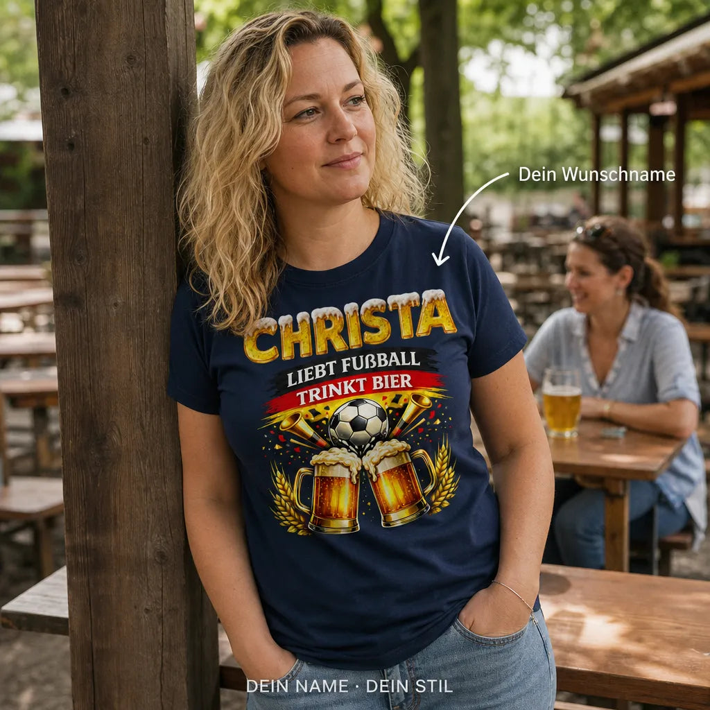 Personalisiertes Fußball Bier T-Shirt mit Namen - Liebt Fußball, trinkt Bier