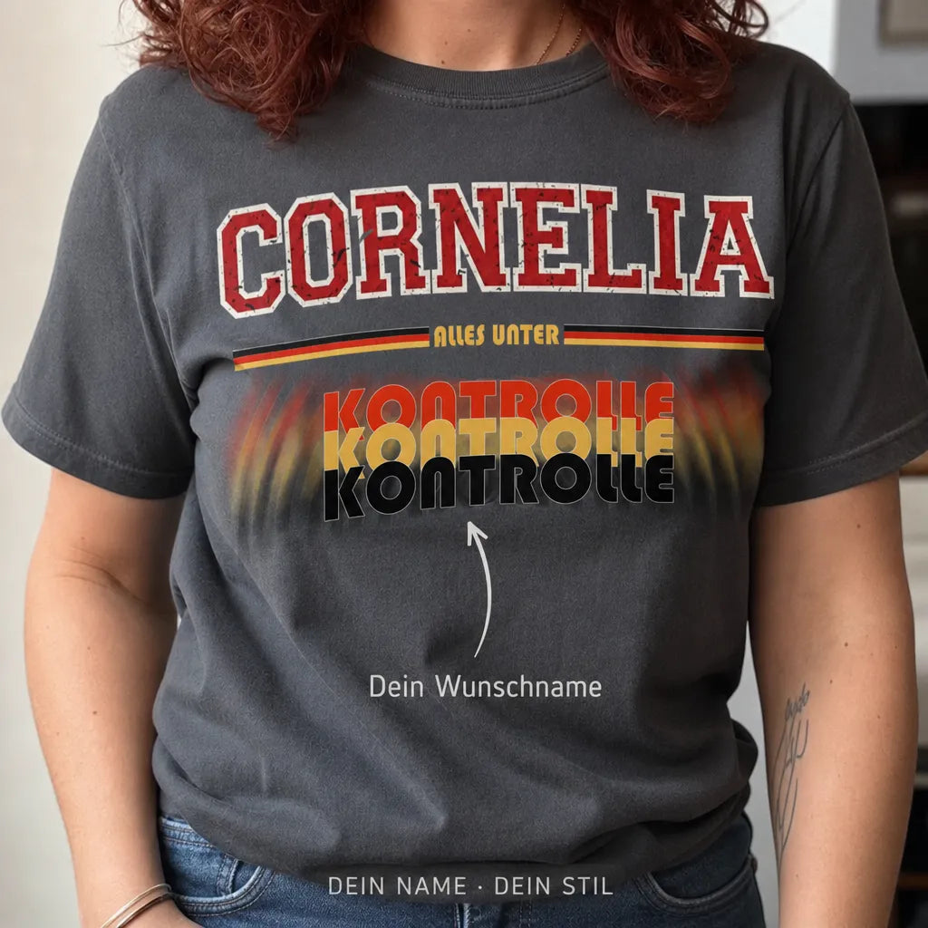 Personalisiertes Spruch T-Shirt mit Namen - Kein Held, nur kompetent