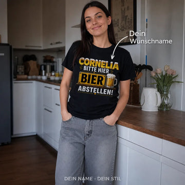 Personalisiertes Bier T-Shirt mit Namen - Bitte hier Bier abstellen!