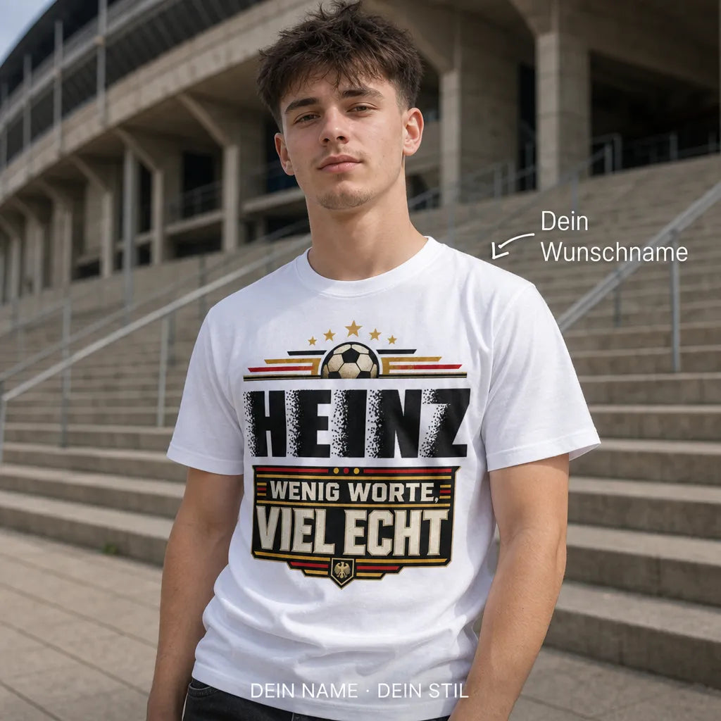 Personalisiertes Fußball T-Shirt mit Namen - Wenig Worte, viel echt