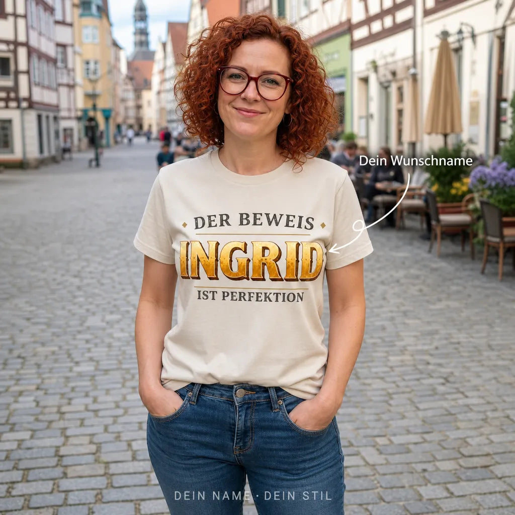 Personalisiertes Namen T-Shirt mit Namen - Bleib ruhig, sie regelt das