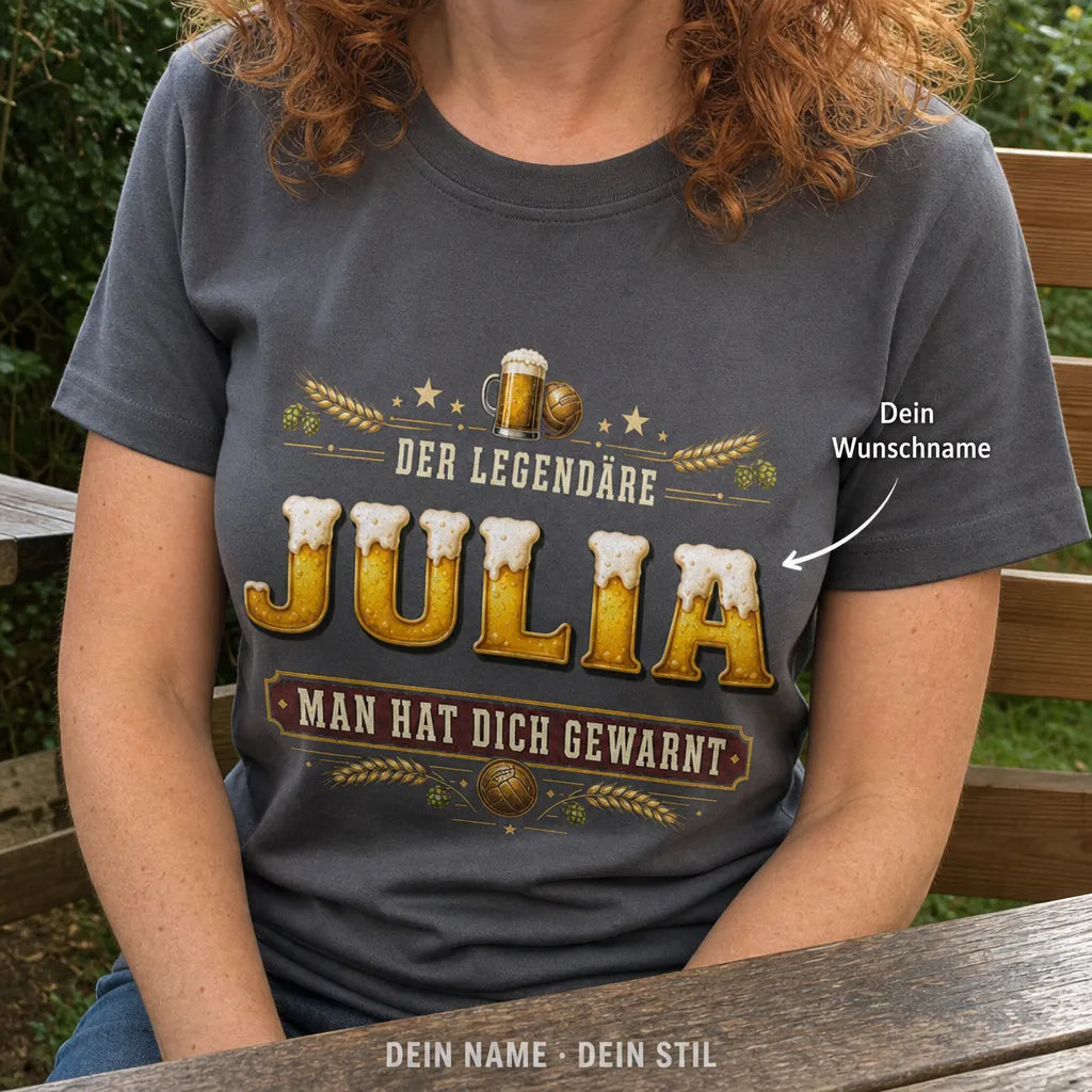 Personalisiertes Fußball Bier T-Shirt mit Namen - Einfach besser mit Bier