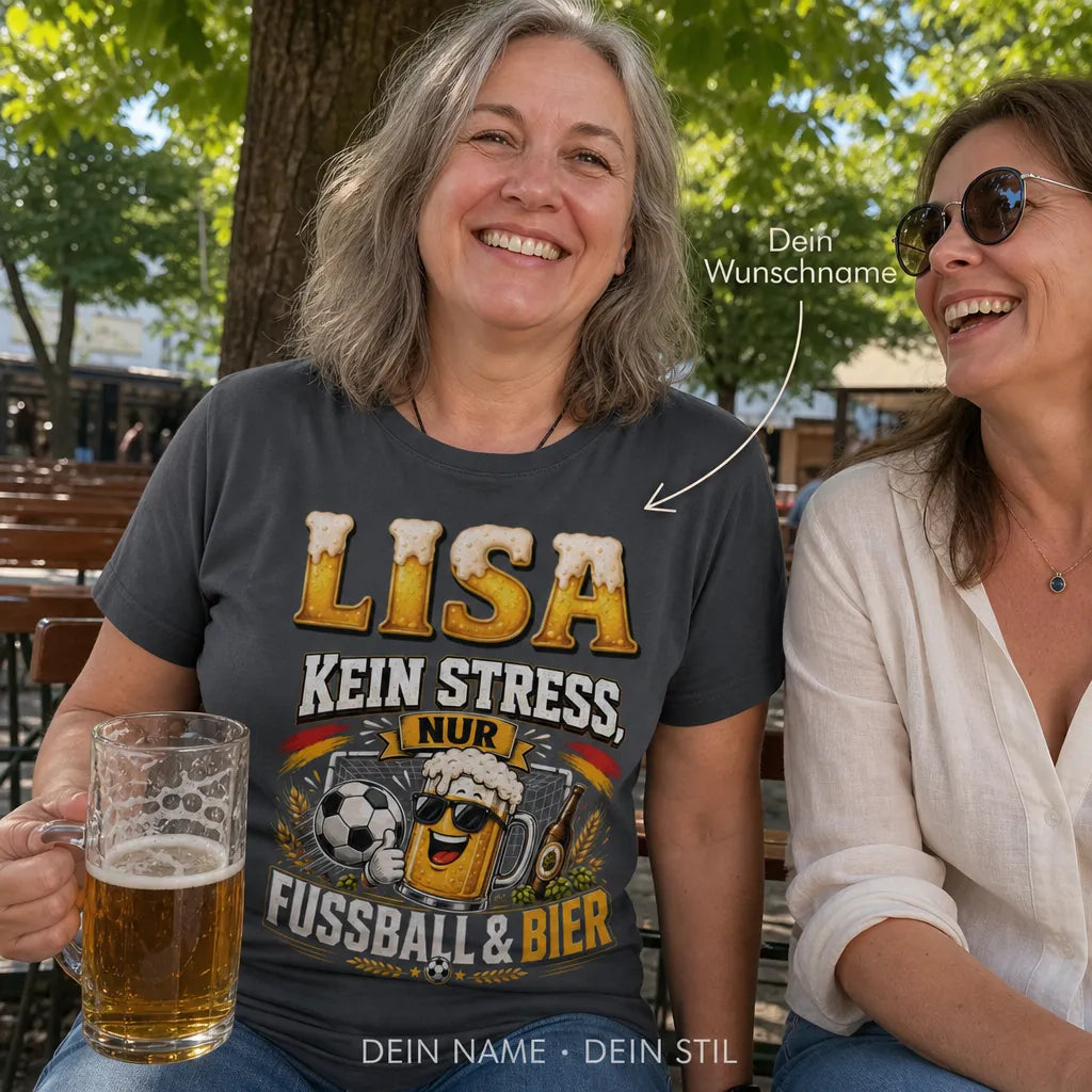 Personalisiertes Bier Fußball T-Shirt mit Namen - Die perfekte Kombination