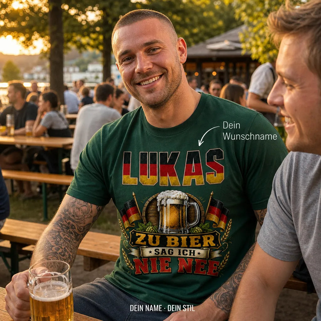 Personalisiertes Deutschland Fußball T-Shirt mit Namen - Auf geht's Deutschland