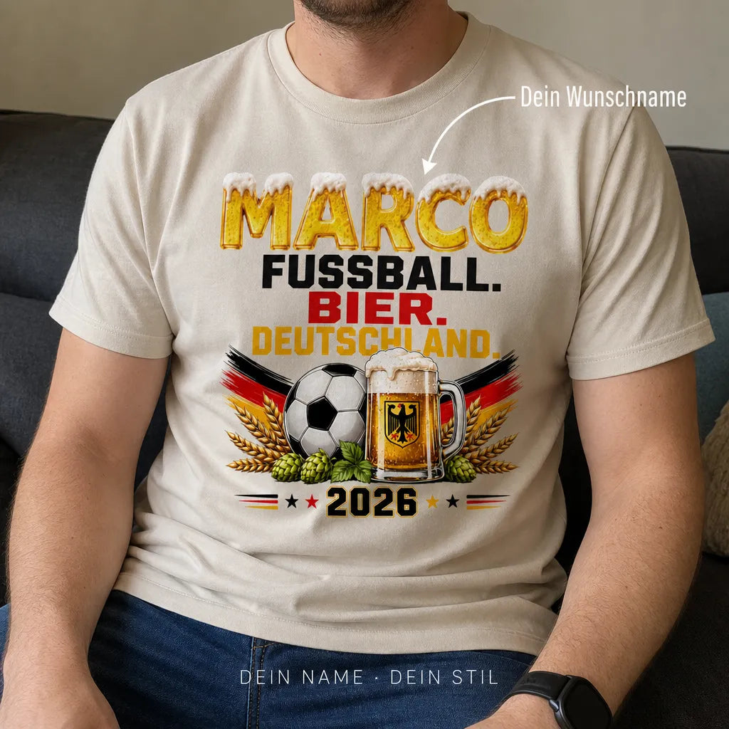 Personalisiertes Fußball Bier T-Shirt mit Namen - Fussball. Bier. Deutschland.